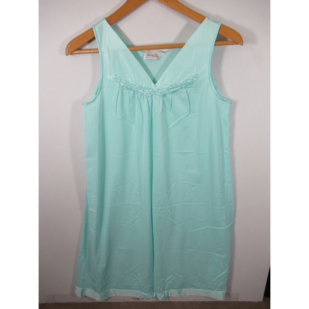 Vintage 80s Vanity Fair Satin Sleeveless Nightgown Women Small Nylon Green Vneck